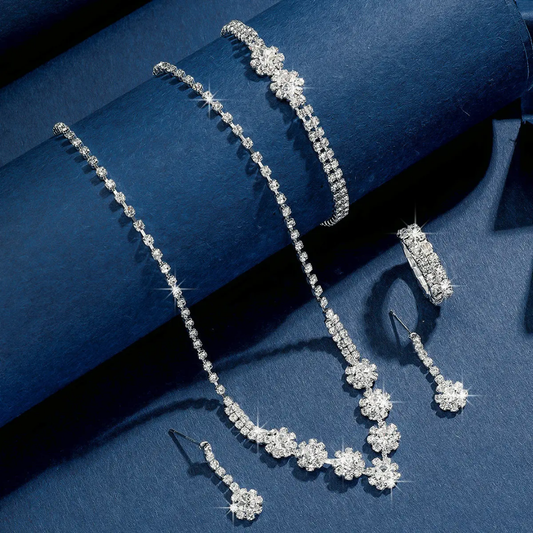 Elegant Jewellery Set – Necklace, Earrings, Rings & Bracelet